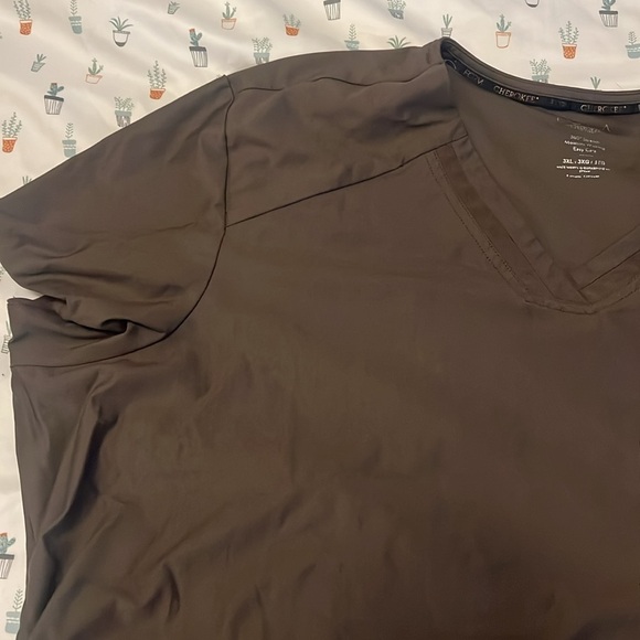 Form by Cherokee scrub top - Picture 6 of 12